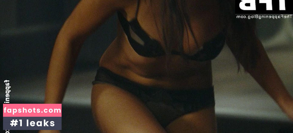 Kasia Smutniak gallery photo #3