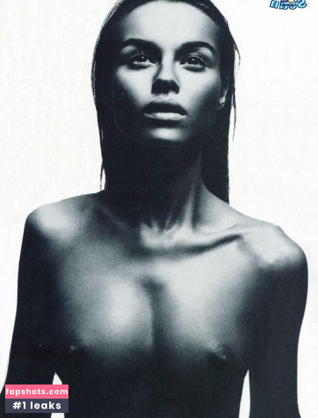 Kasia Smutniak gallery photo #63