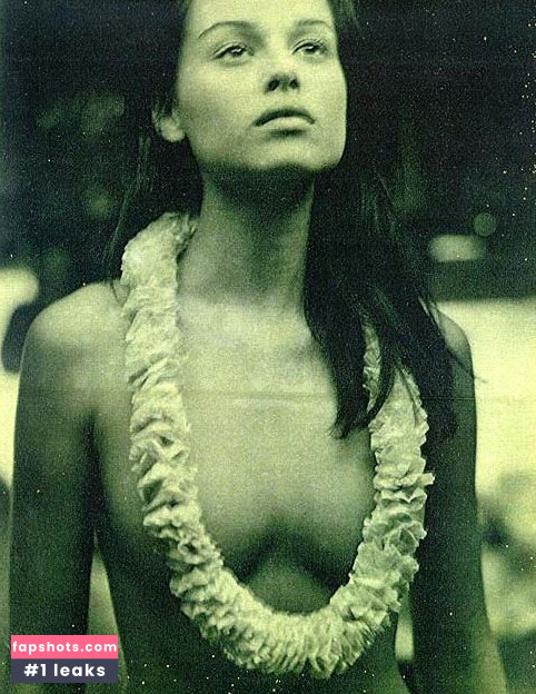 Kasia Smutniak gallery photo #73