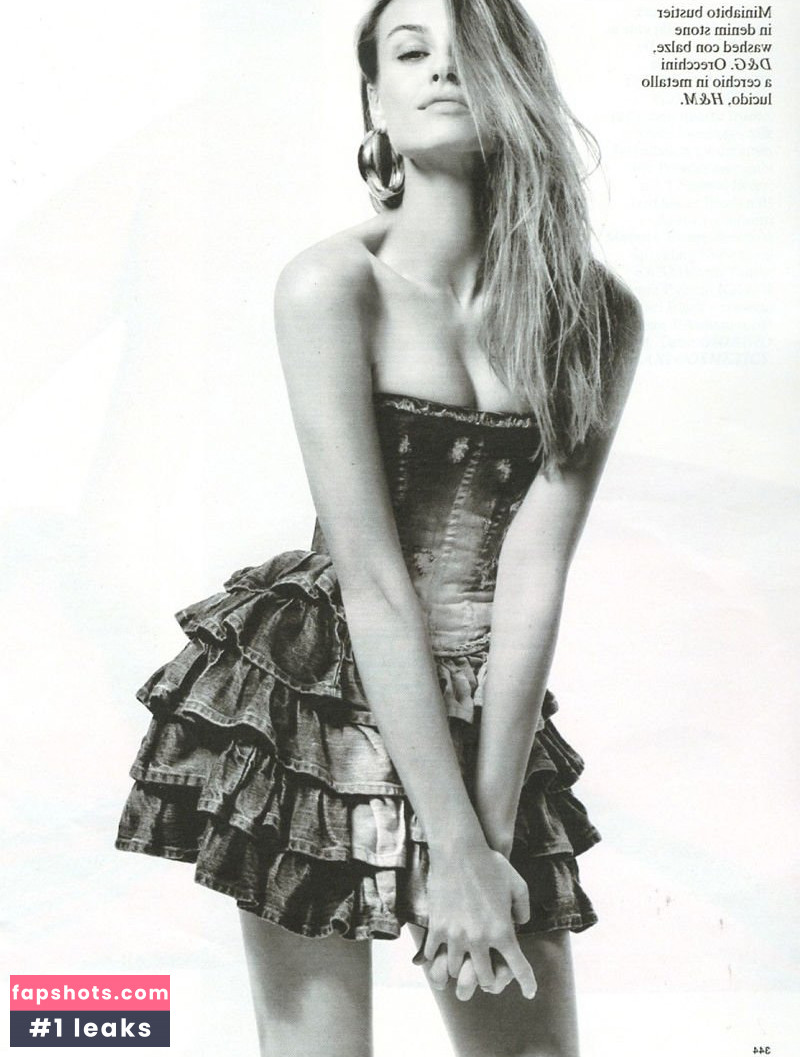 Kasia Smutniak gallery photo #86