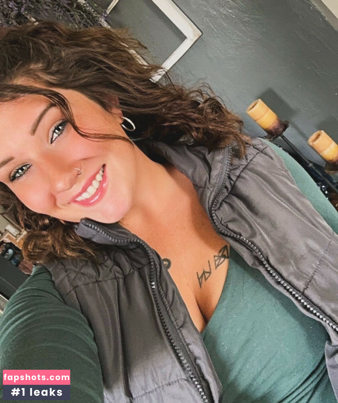 kat.boobs gallery photo #6