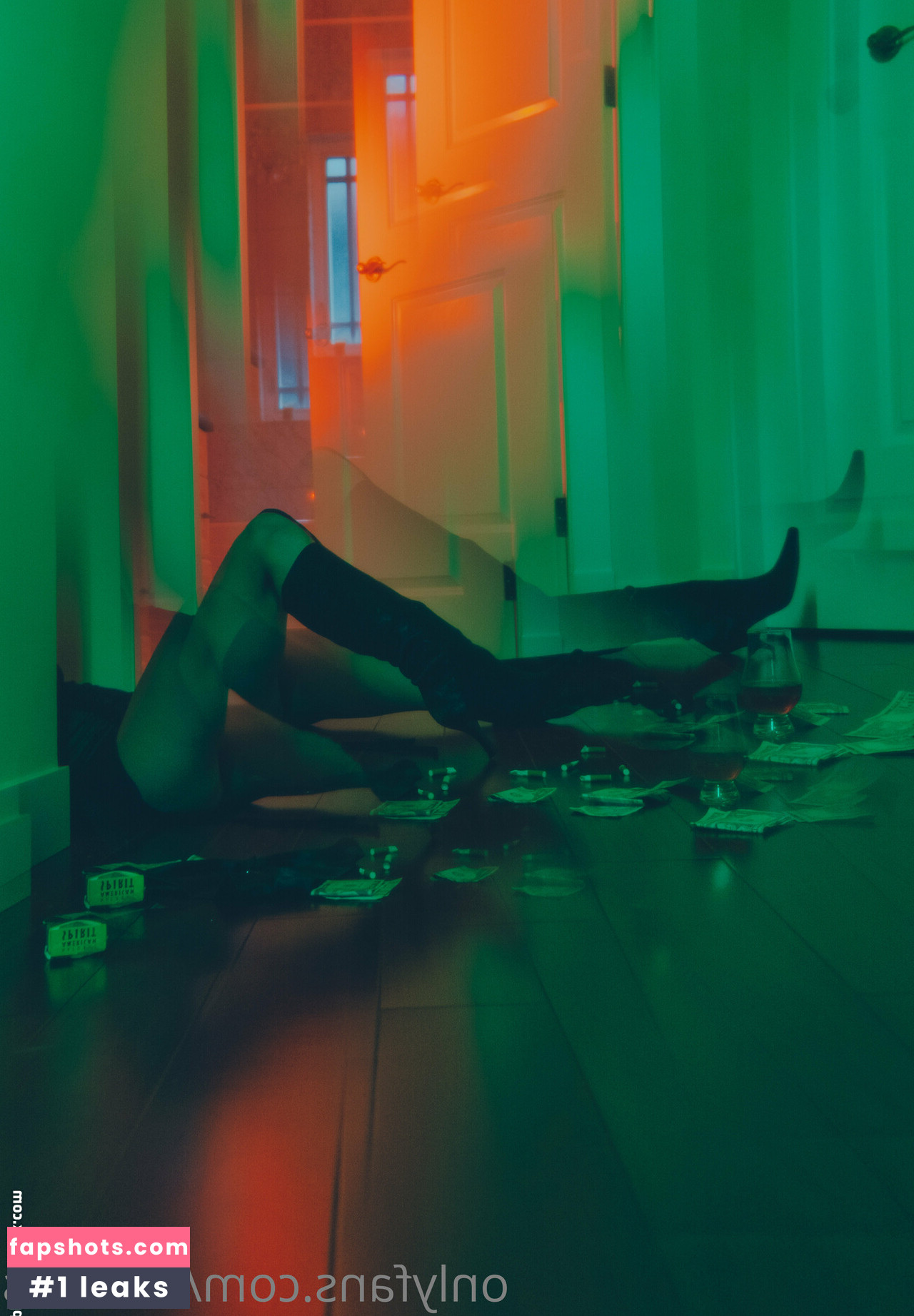 Kat Cabaret gallery photo #106