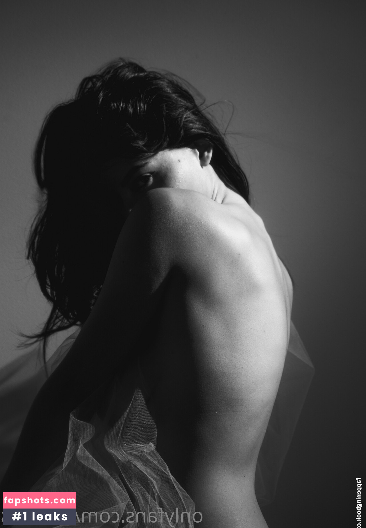 Kat Cabaret gallery photo #175