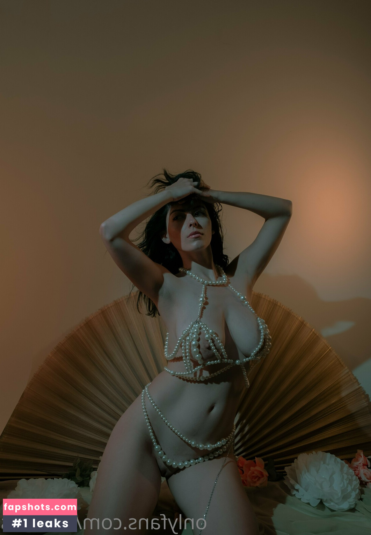 Kat Cabaret gallery photo #210