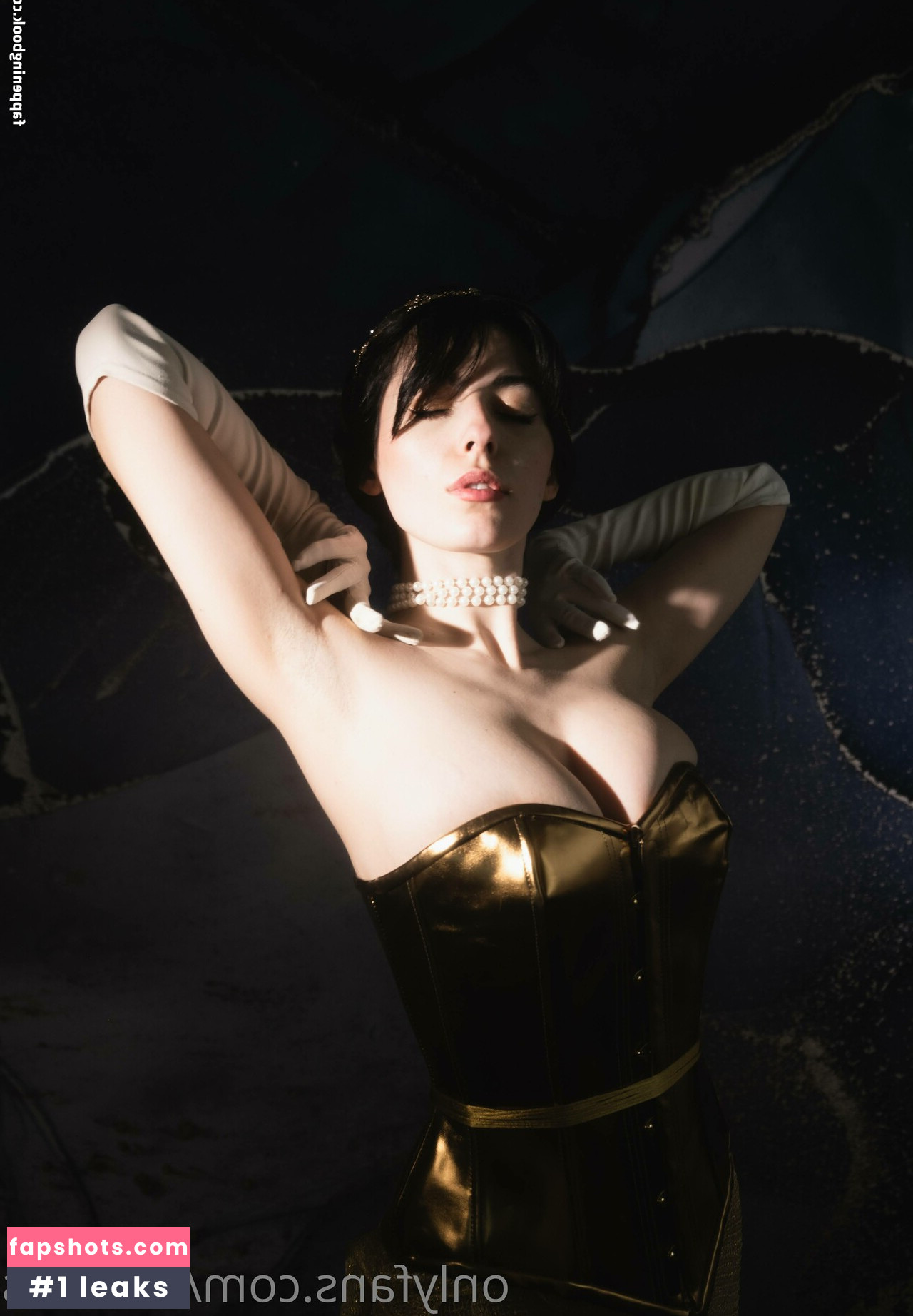 Kat Cabaret gallery photo #242