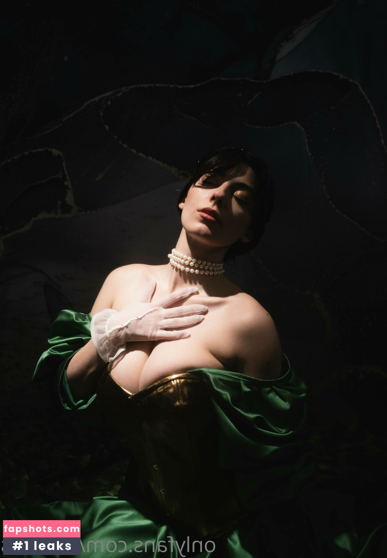 Kat Cabaret gallery photo #250