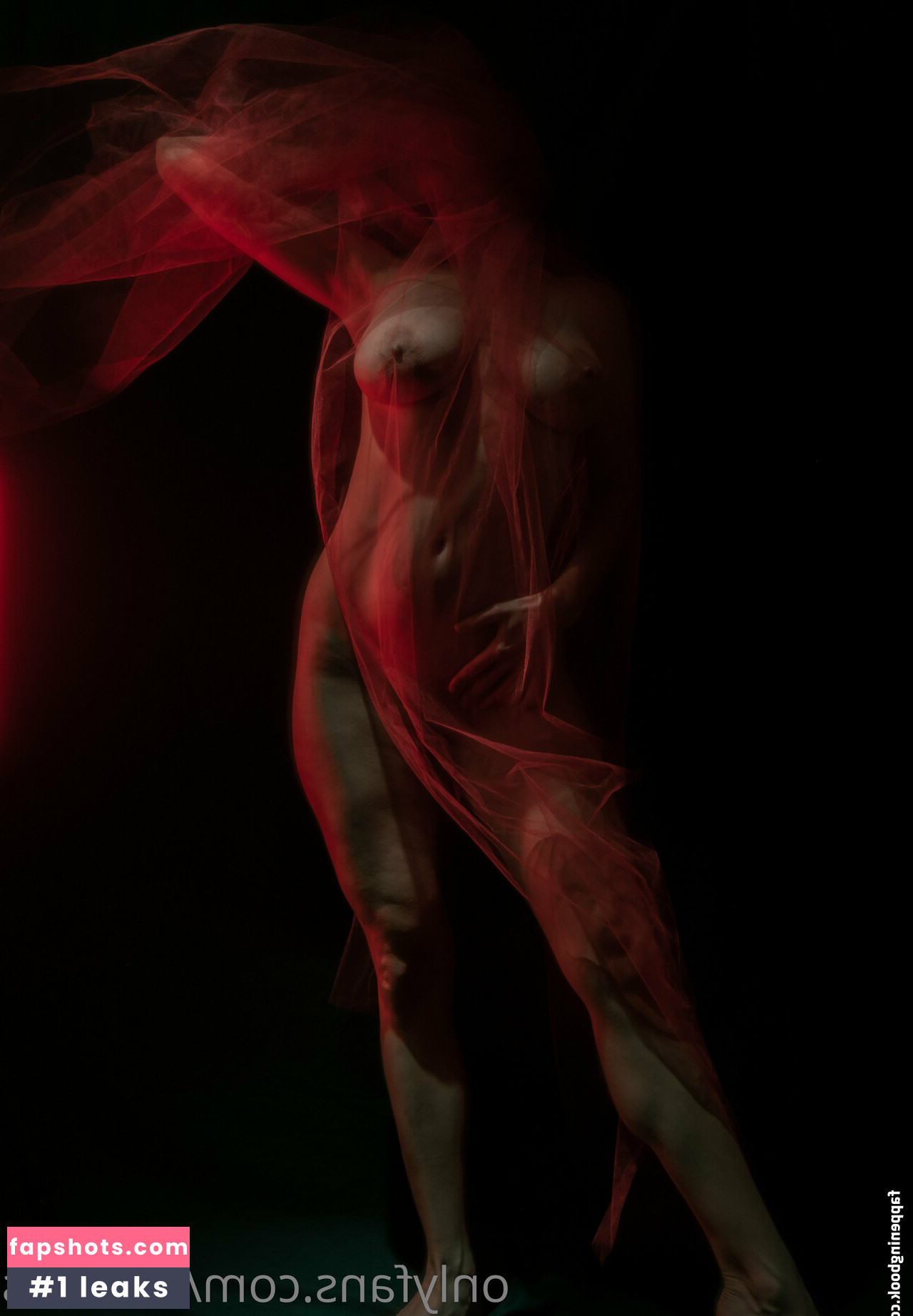 Kat Cabaret gallery photo #81