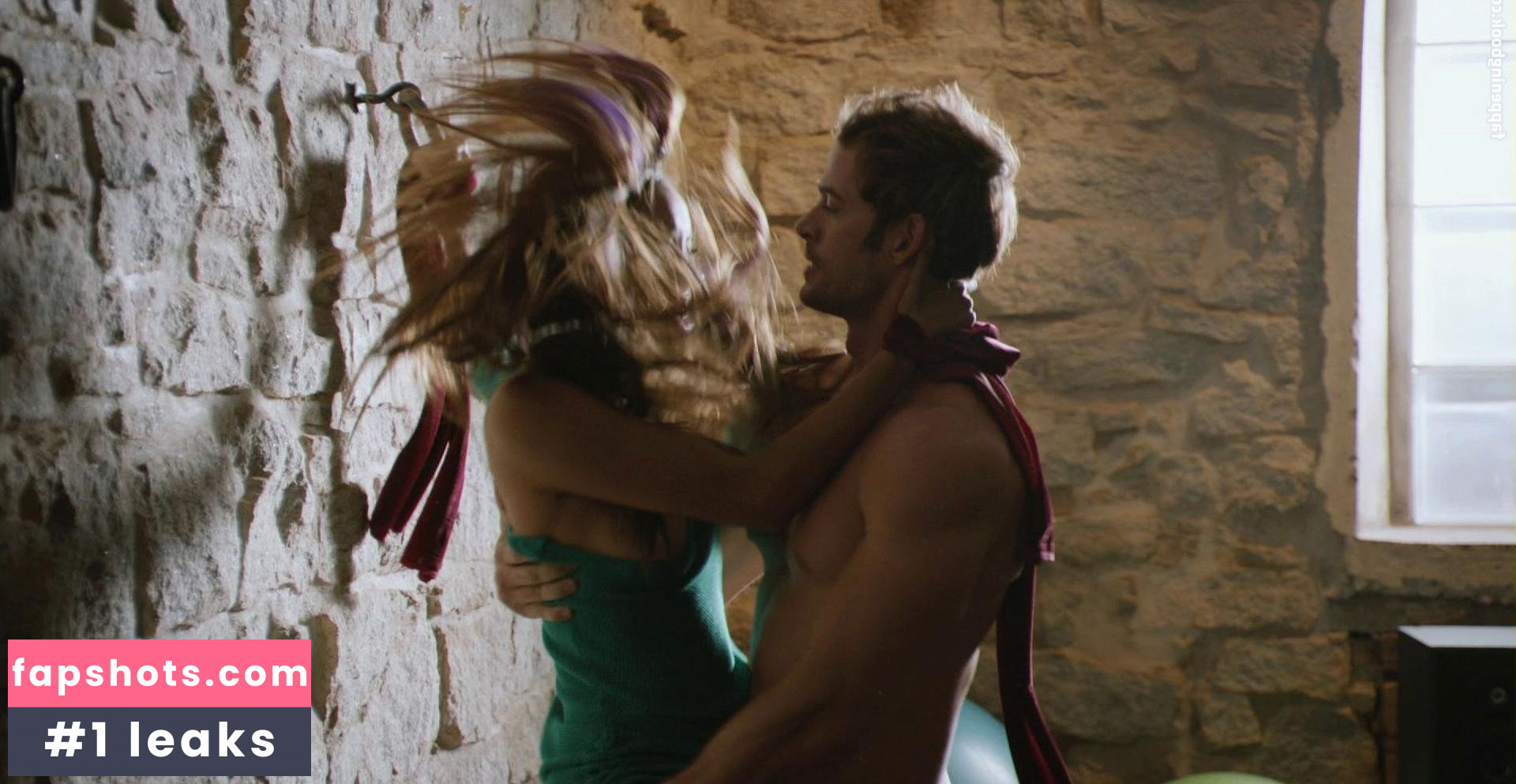 Kat Graham gallery photo #111