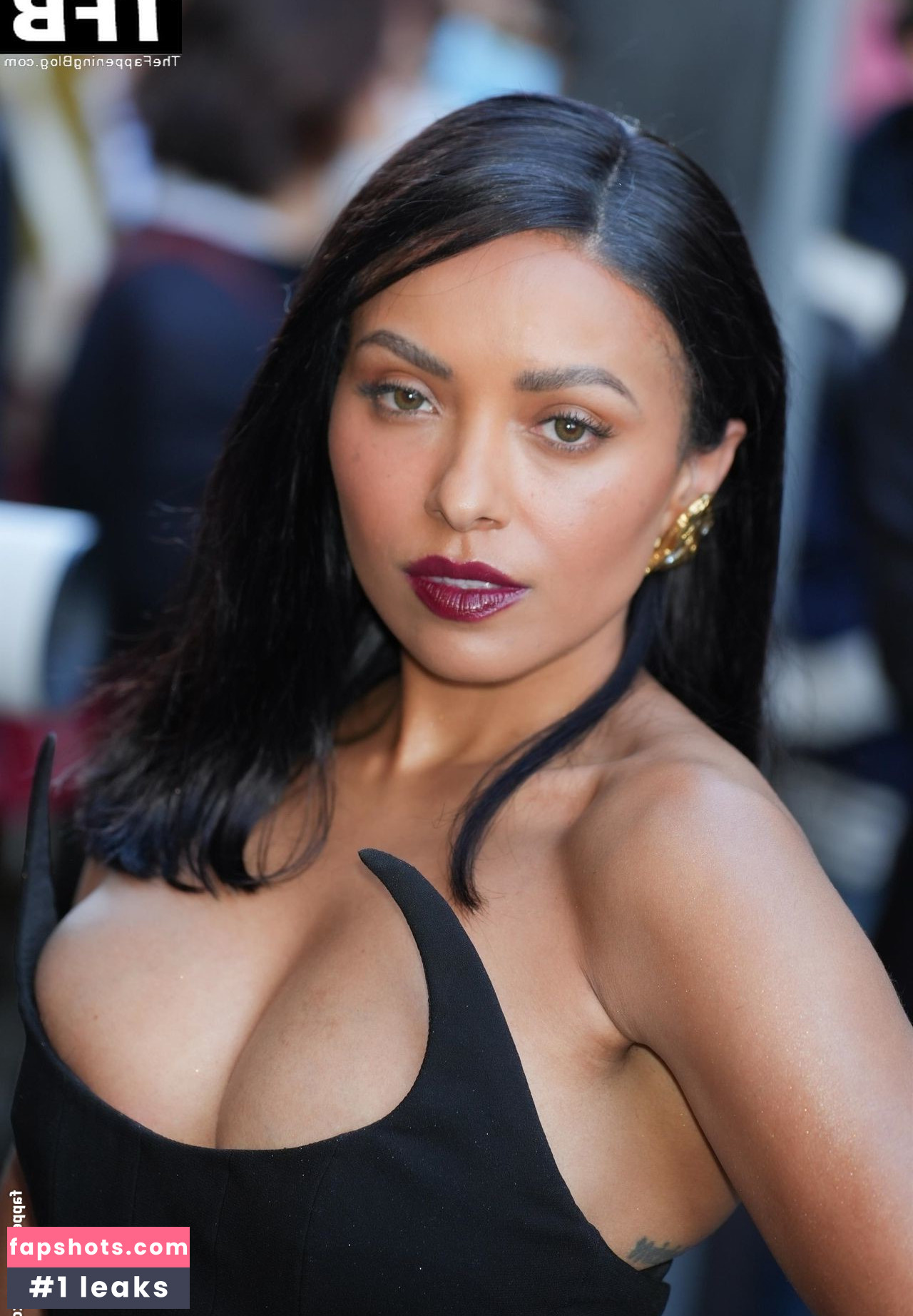 Kat Graham gallery photo #40