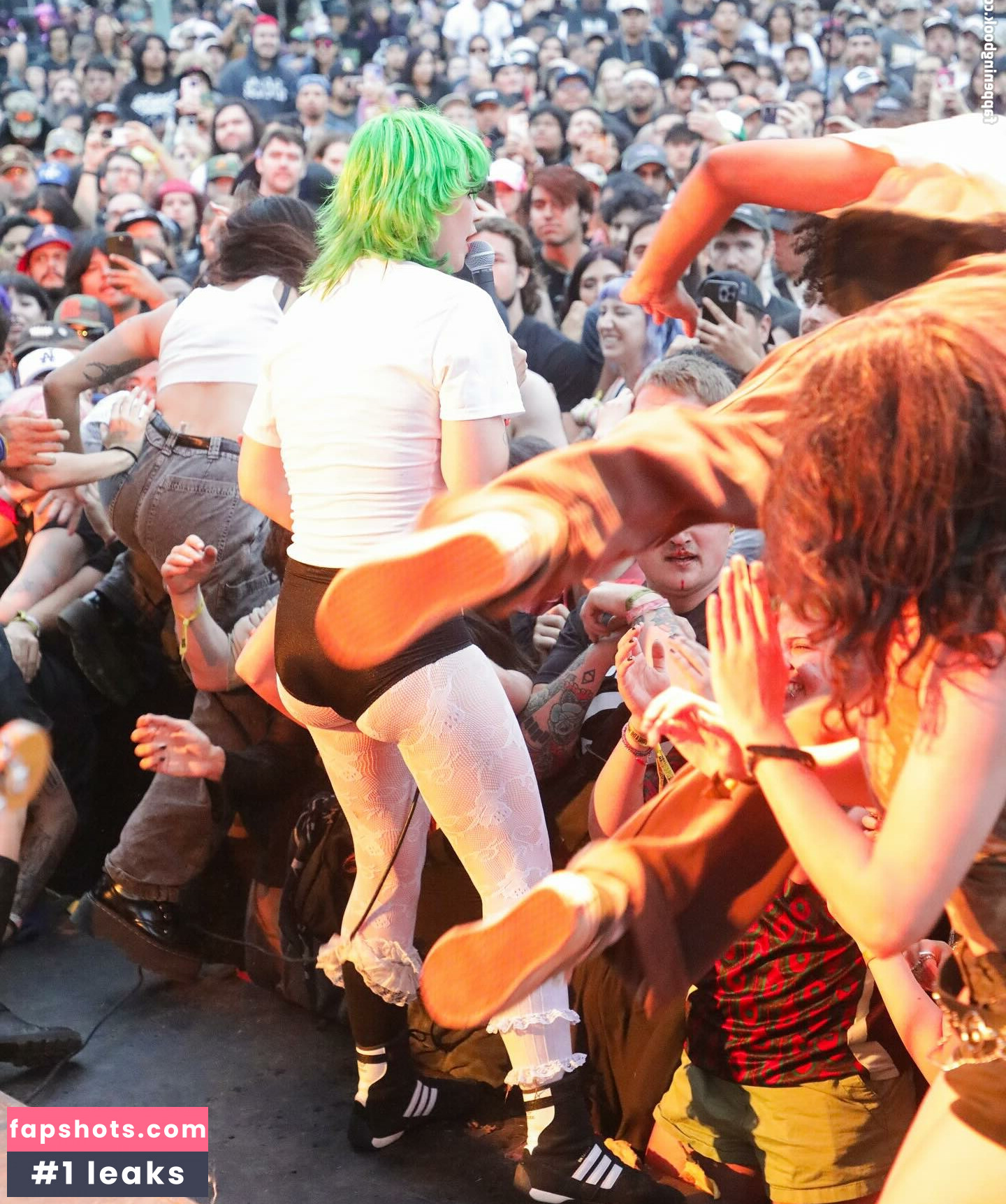 Kat Moss gallery photo #29