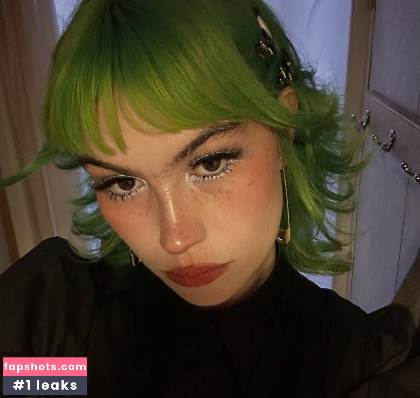 Kat Moss gallery photo #7