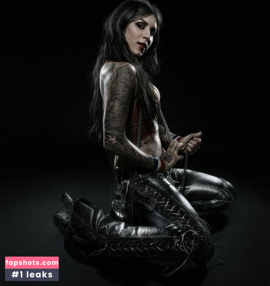 Kat Von D gallery photo #12
