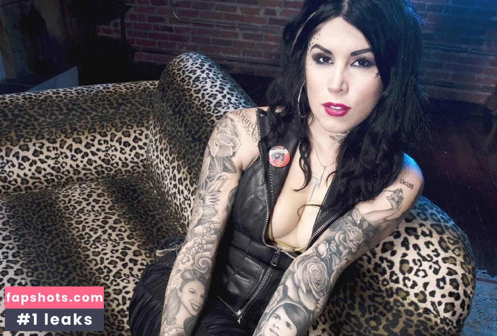 Kat Von D gallery photo #15
