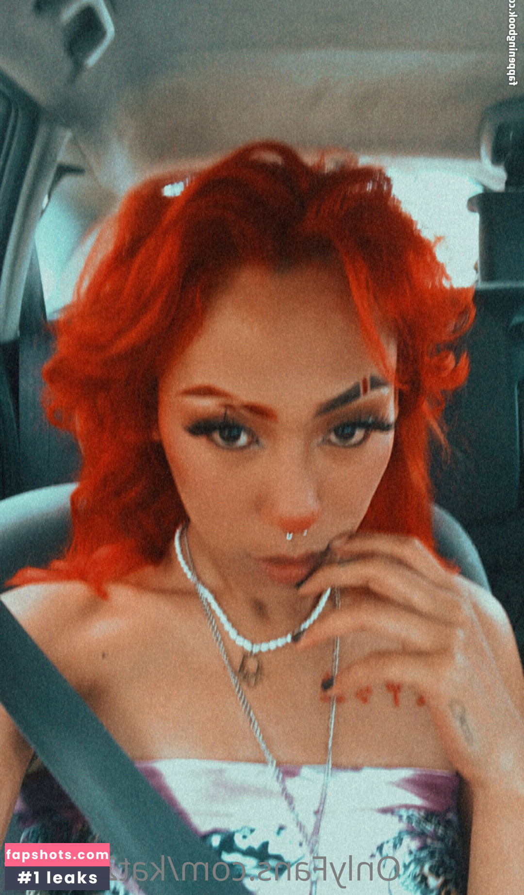 kat2wavvy gallery photo #3