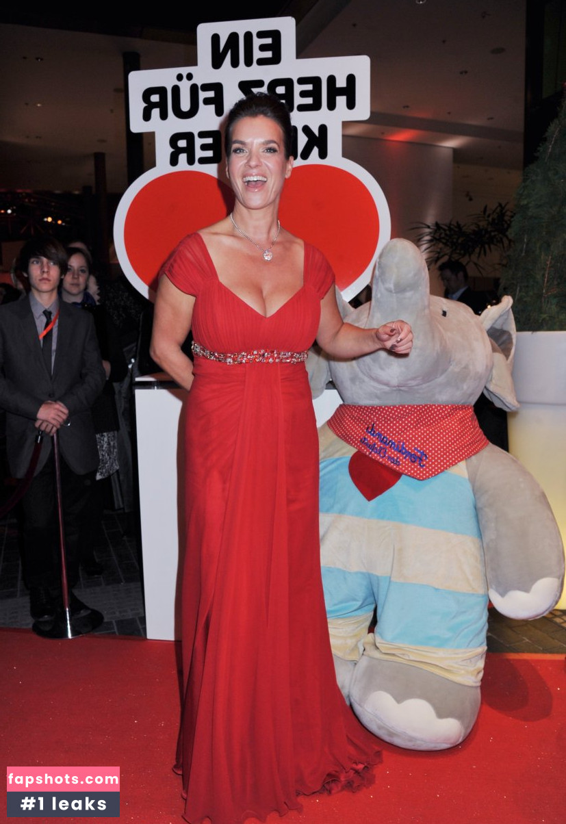 Katarina Witt Nahé úniky fotek pouze od fanoušků #184 - Fapshots