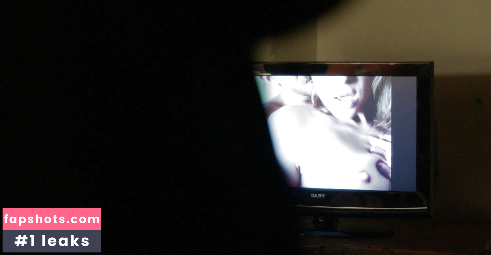 Kate Beahan gallery photo #8