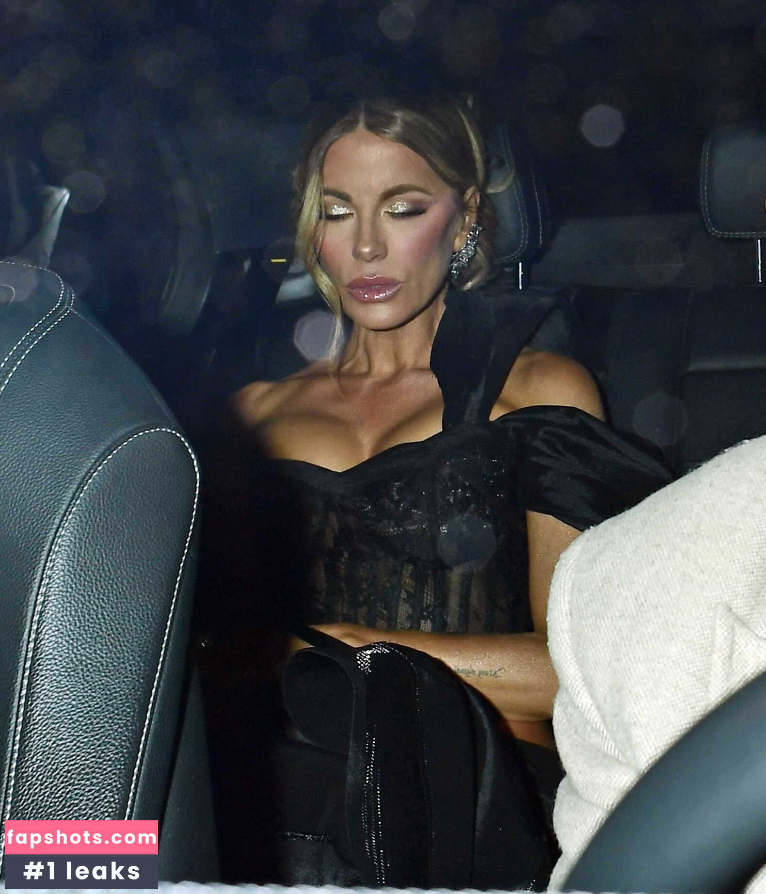 Kate Beckinsale gallery photo #152