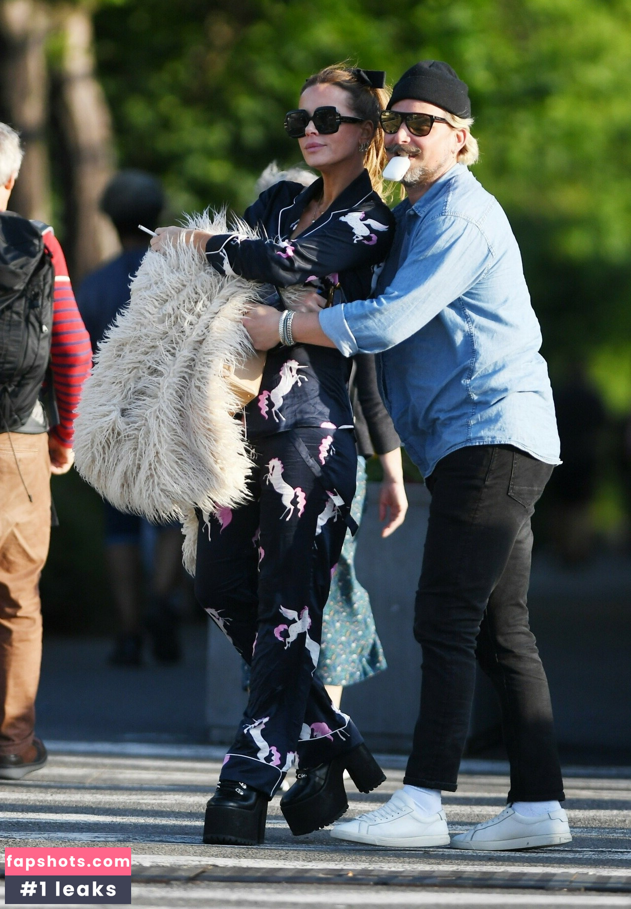 Kate Beckinsale gallery photo #259