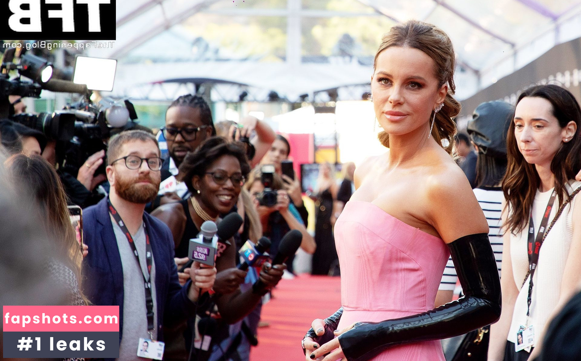 Kate Beckinsale Nahé úniky fotek pouze od fanoušků #349 - Fapshots