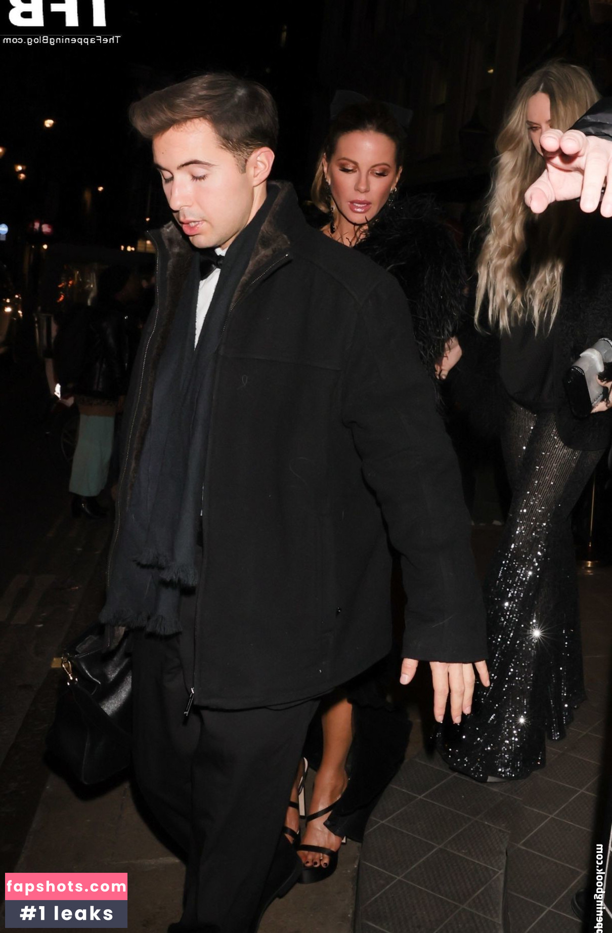 Kate Beckinsale Nahé úniky fotek pouze od fanoušků #445 - Fapshots