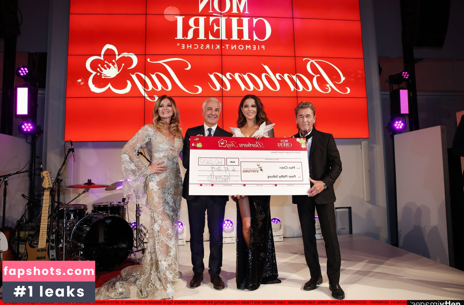 Kate Beckinsale Nahé úniky fotek pouze od fanoušků #639 - Fapshots