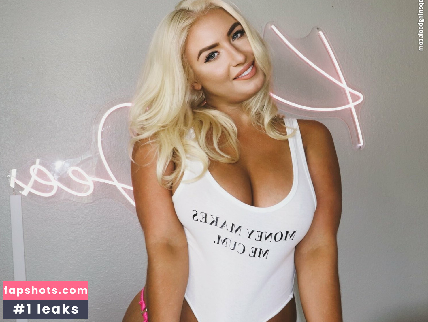 Kate Dee gallery photo #12