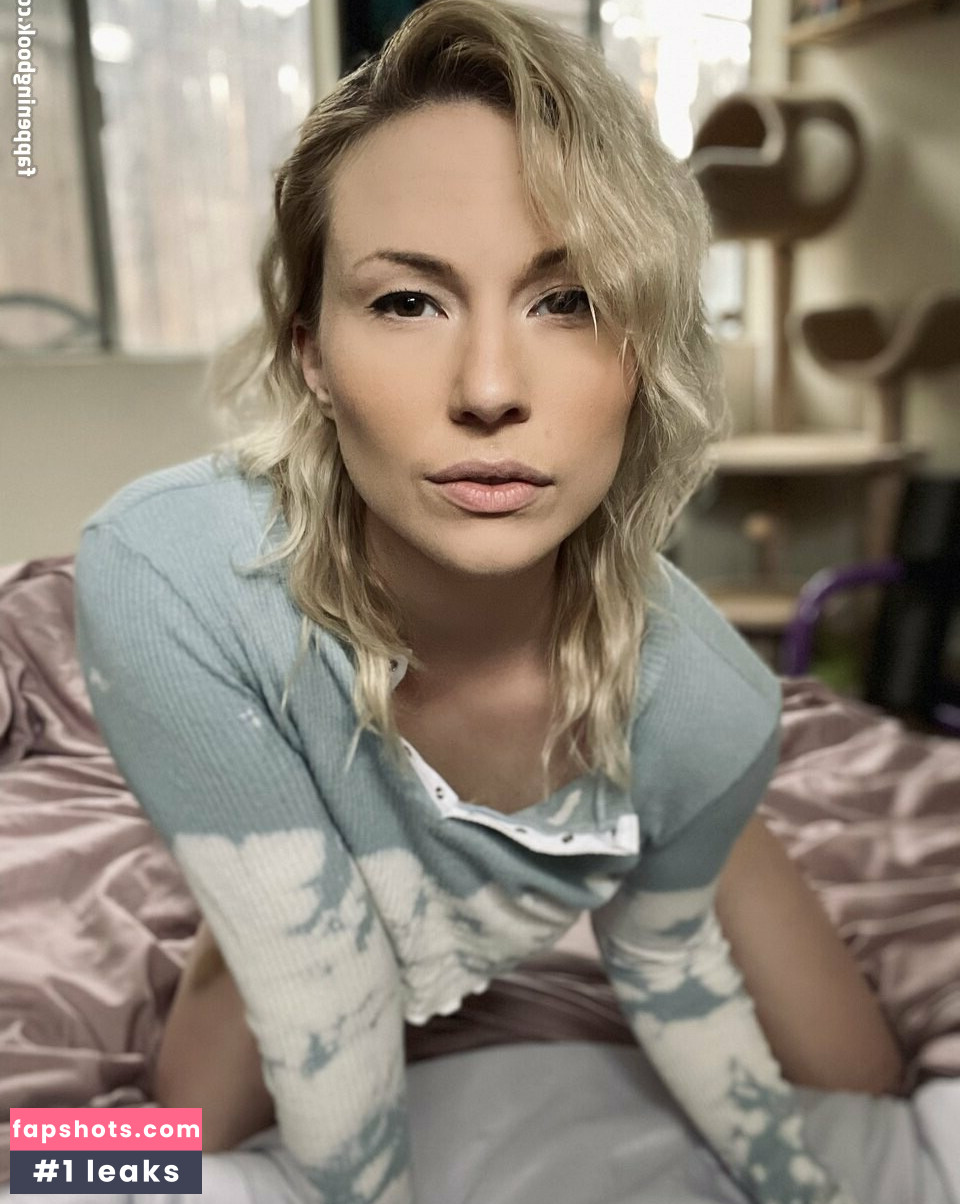 Kate Elliot Filtración Desnuda OnlyFans Foto #12 - Fapshots