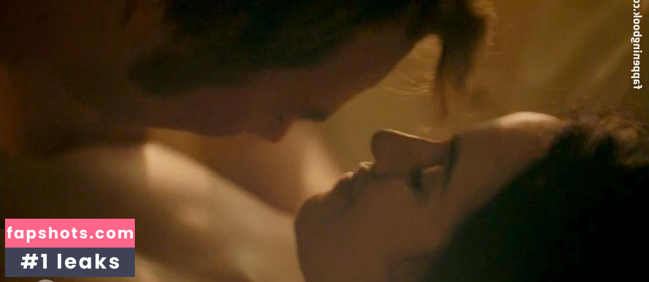 Kate Elliott gallery photo #38