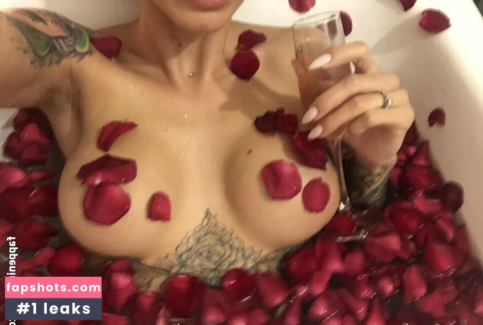 Kate Hazzard gallery photo #2