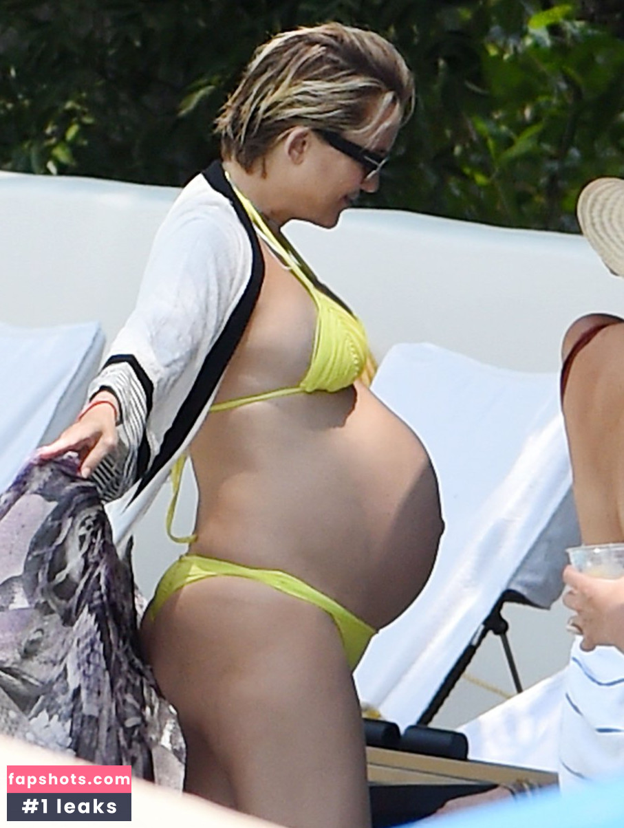 Kate Hudson gallery photo #431