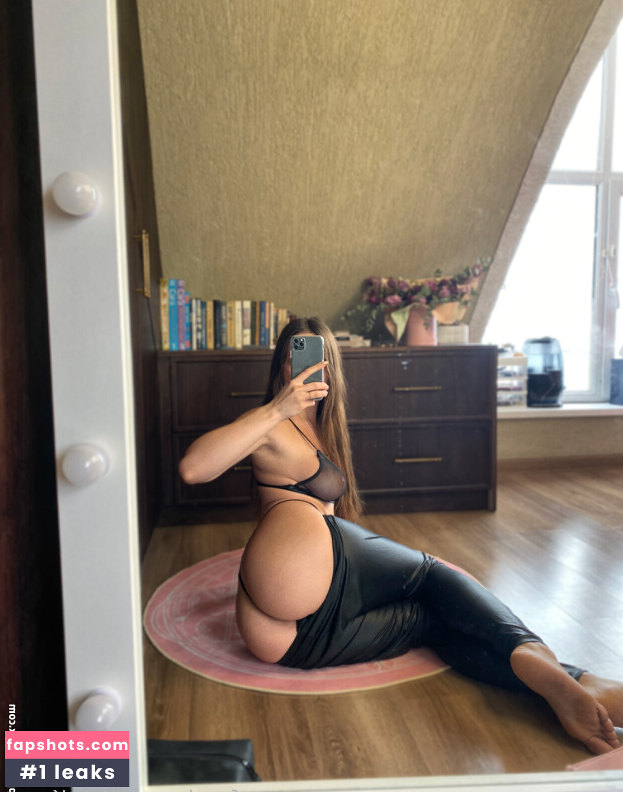 Kate Kuray gallery photo #359