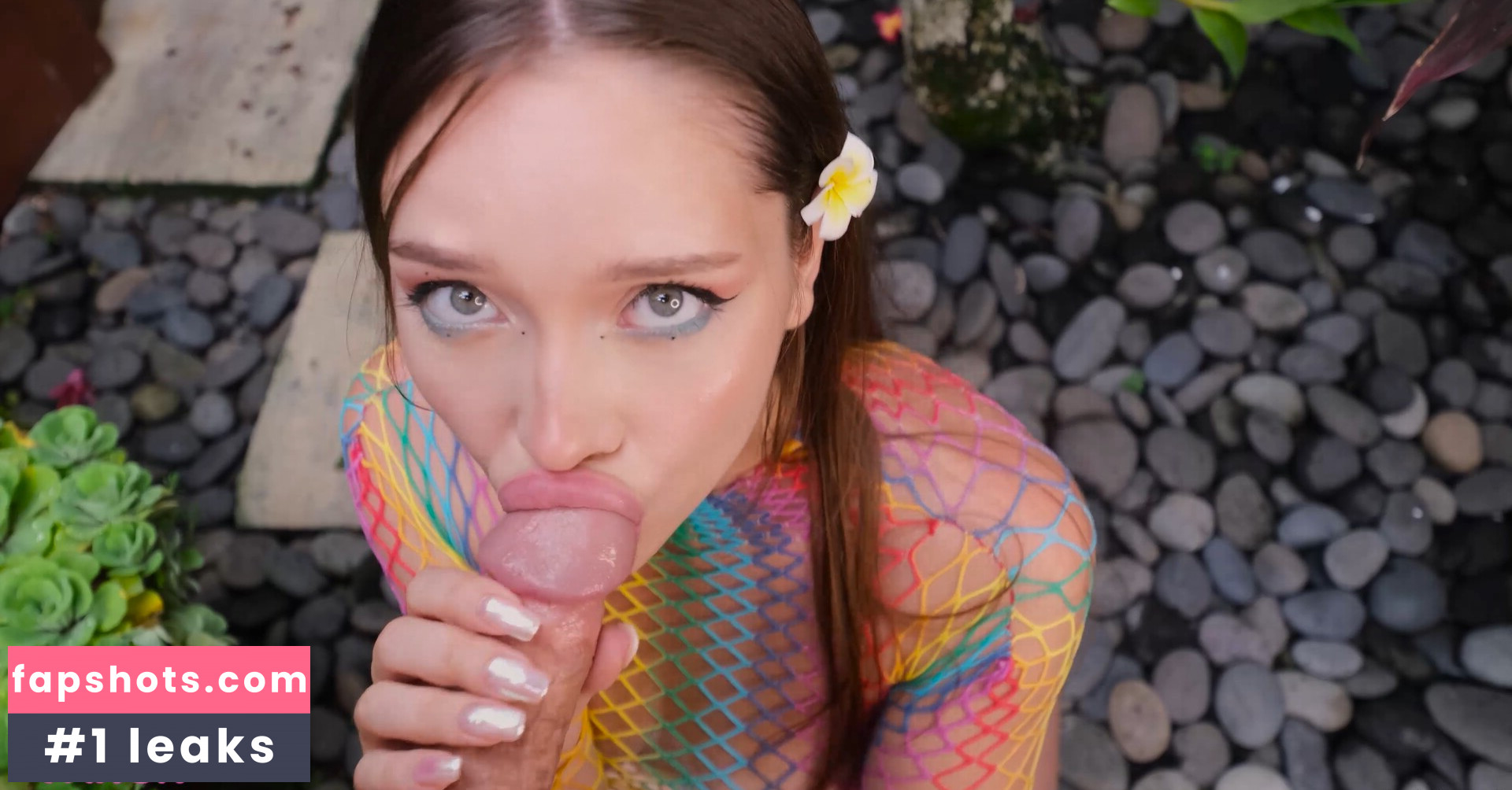 Kate Kuray gallery photo #366