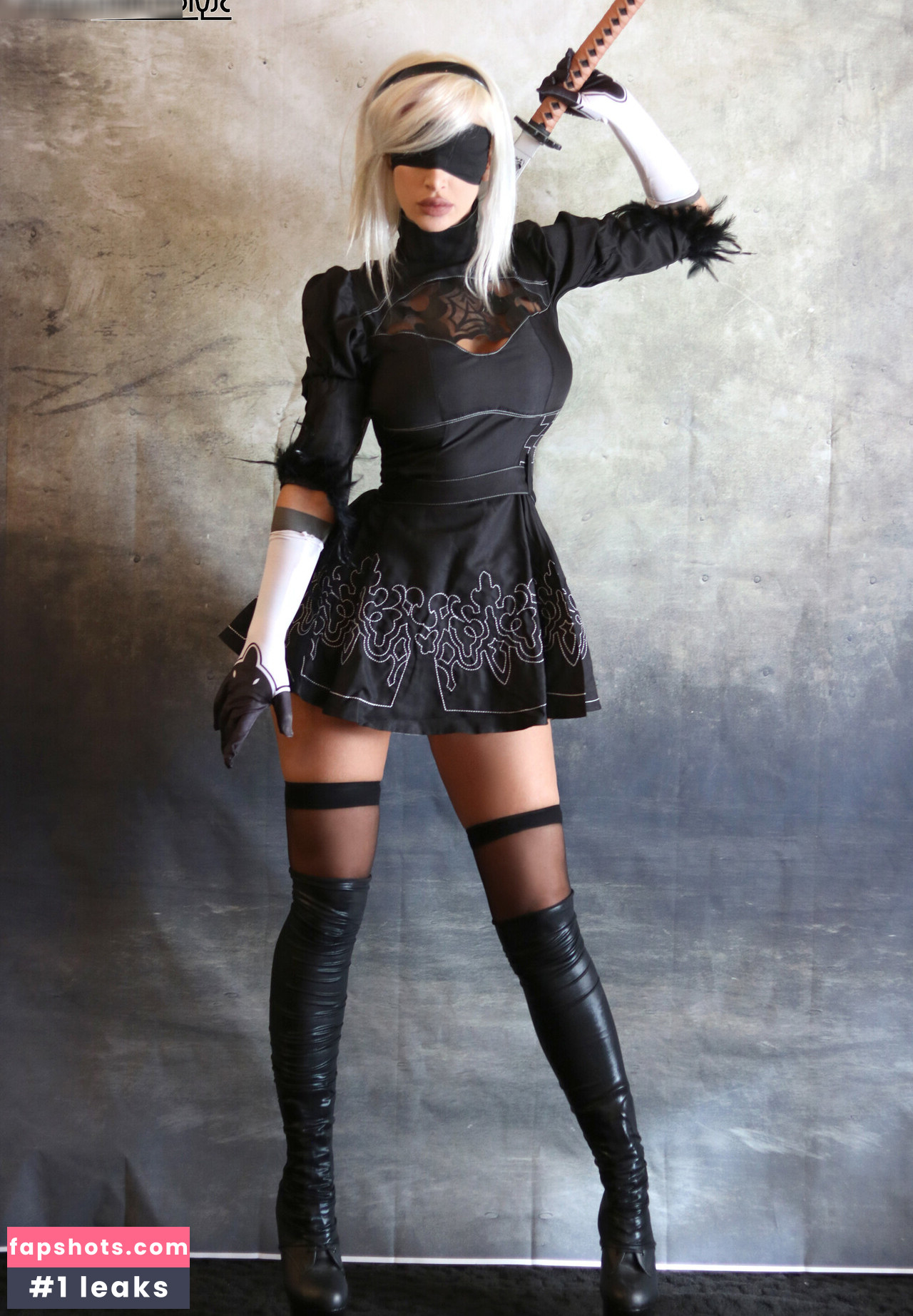 Kate Lambert gallery photo #3