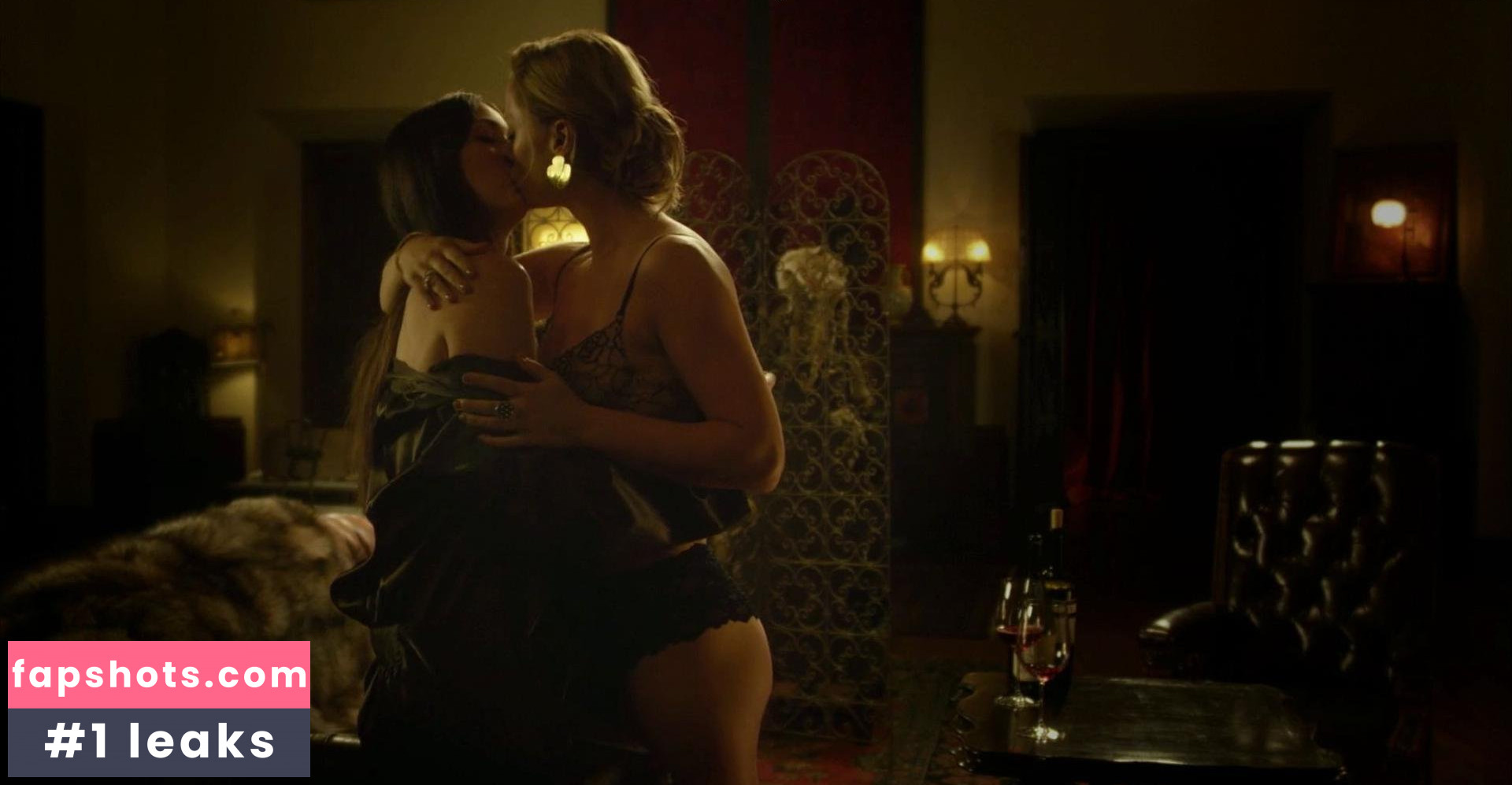 Kate Levering gallery photo #18