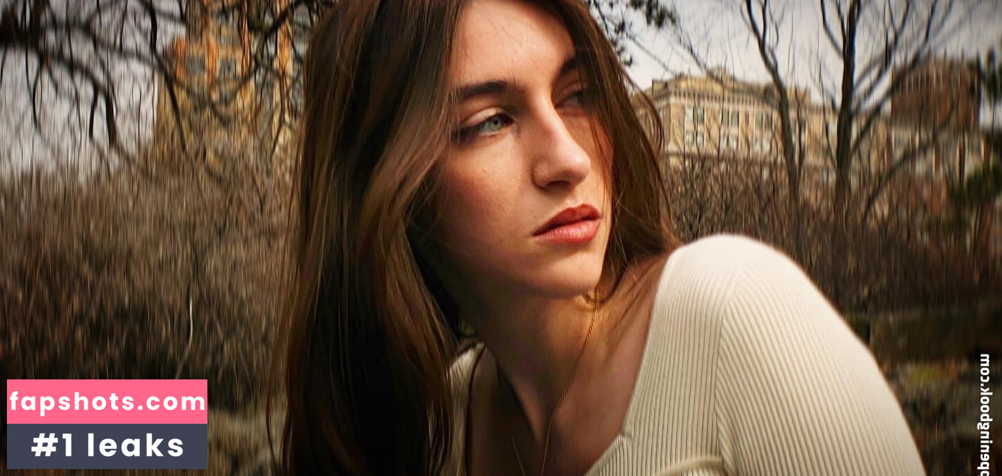 Kate Loftus gallery photo #8