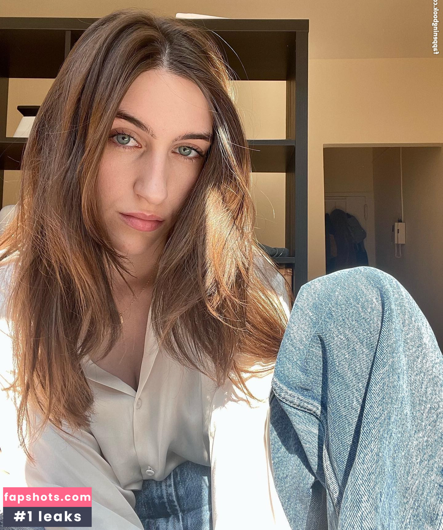 Kate Loftus gallery photo #9