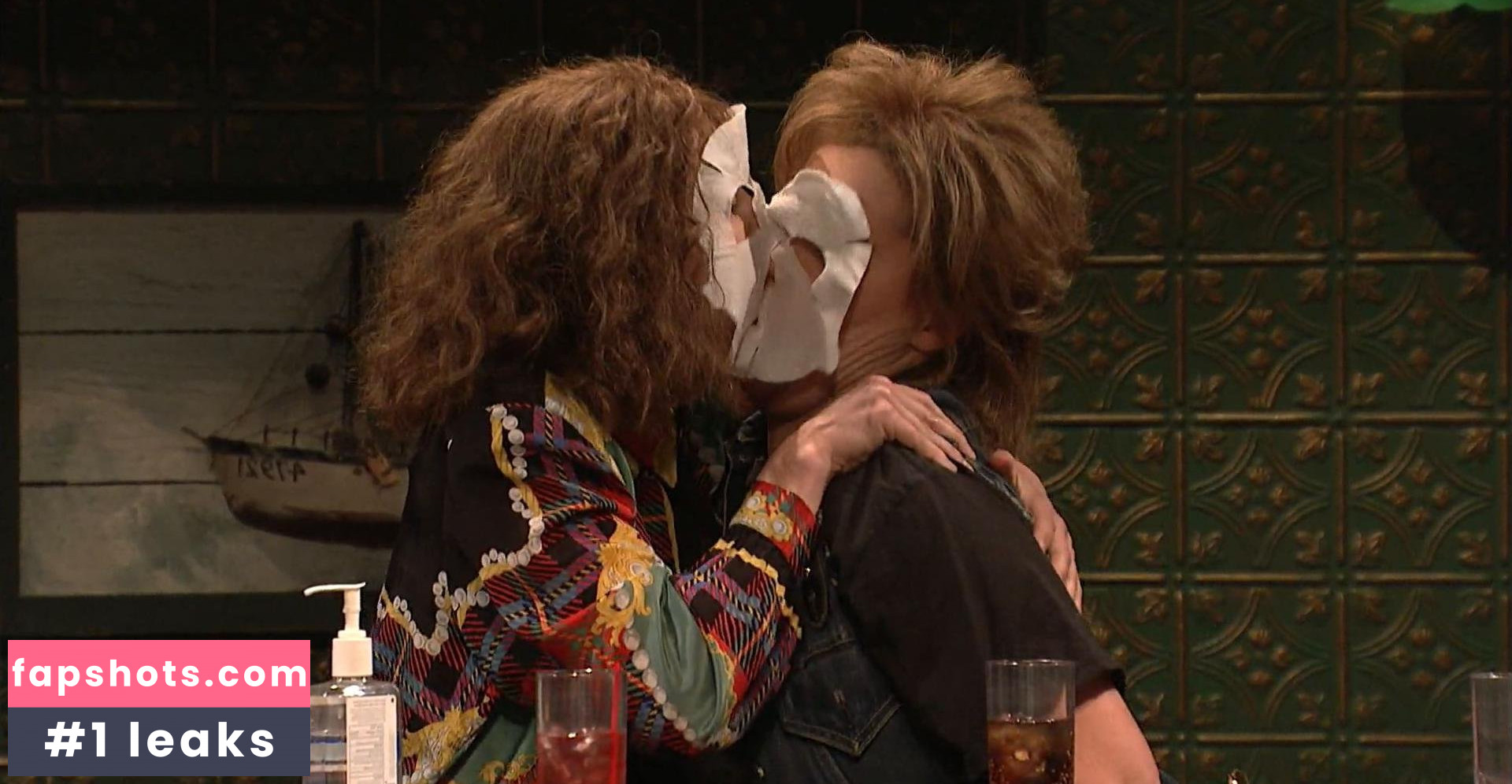 Kate McKinnon Nude Leaks OnlyFans Photos #11 - LeakJerk