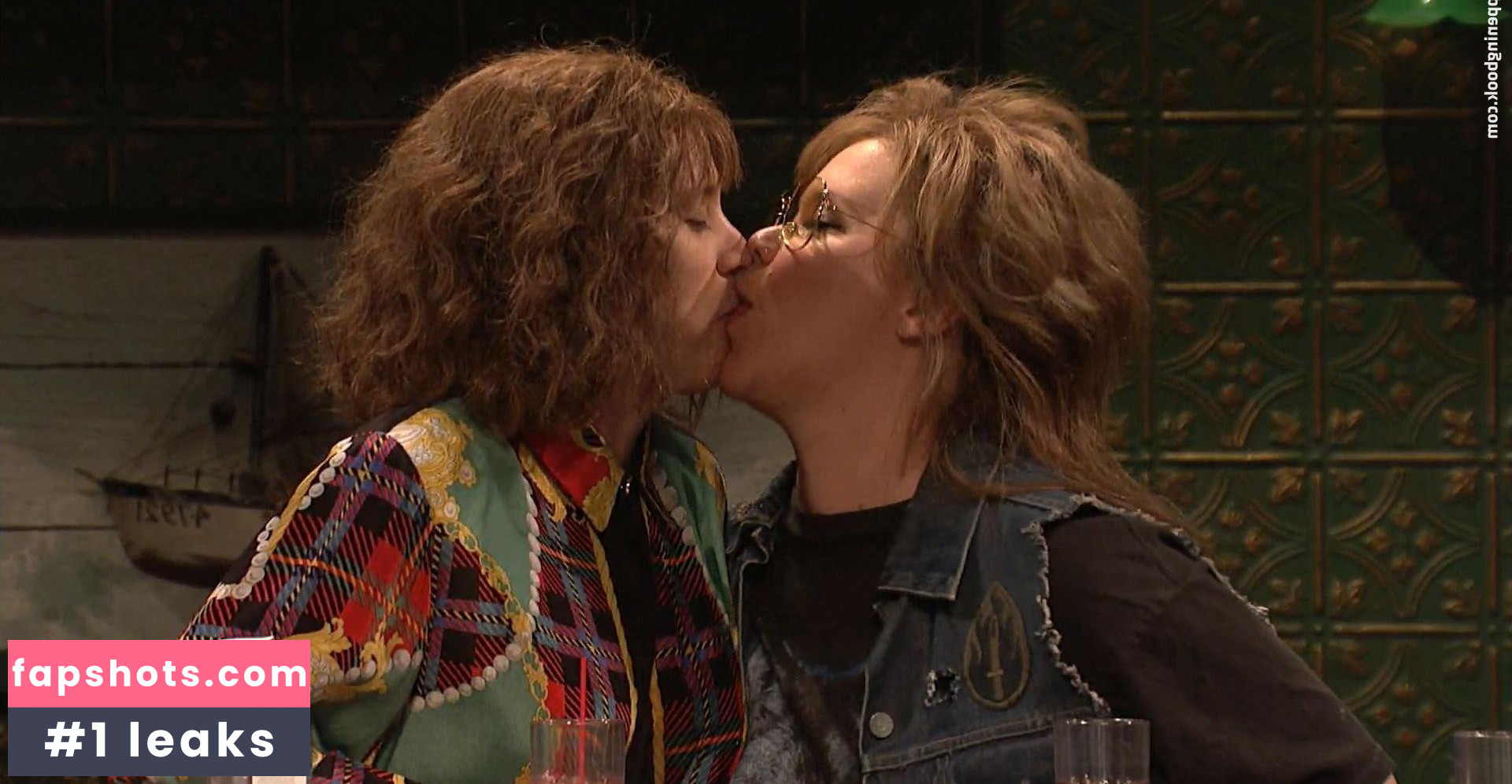 Kate McKinnon Nude Leaks OnlyFans Photos #12 - LeakJerk