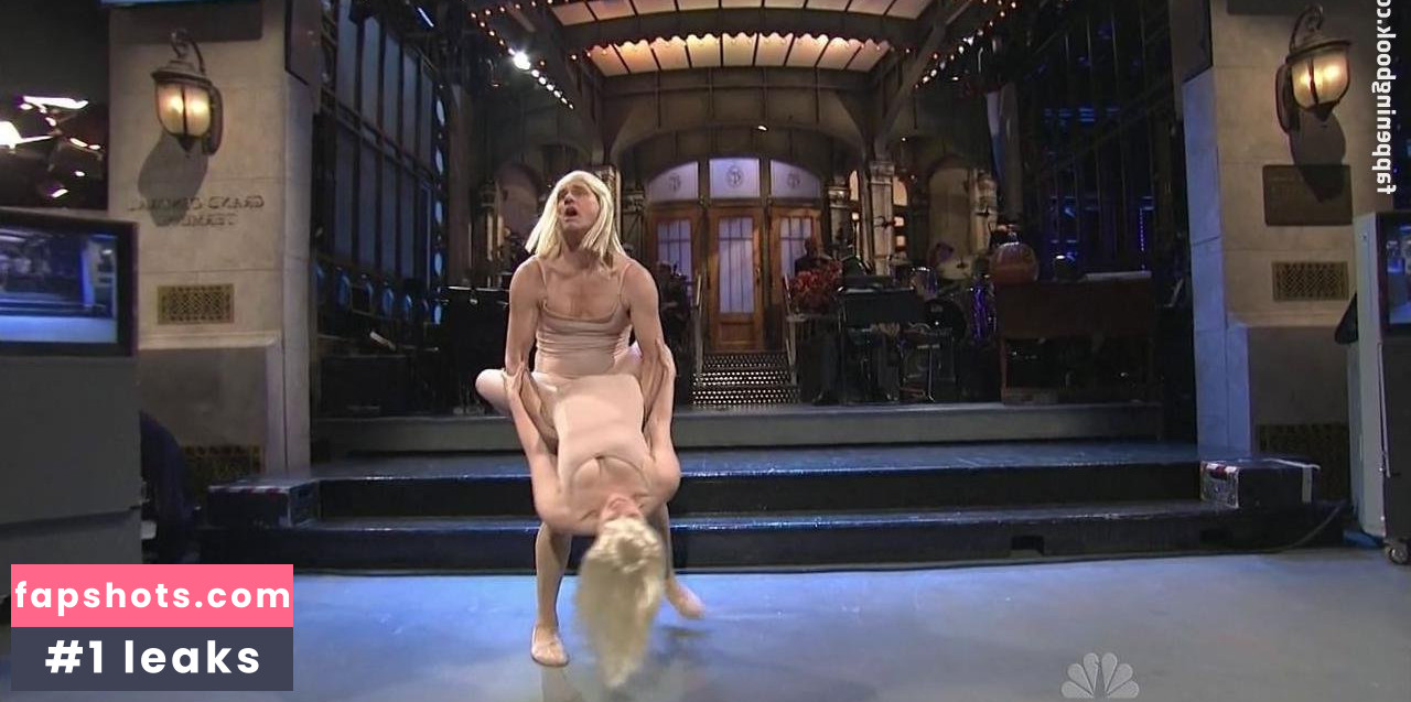 Kate McKinnon Nude Leaks OnlyFans Photos #4 - LeakJerk