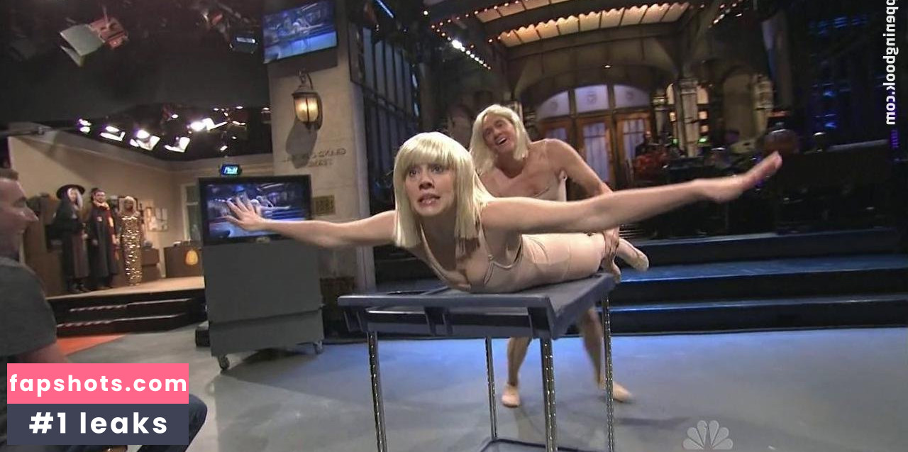 Kate McKinnon Nude Leaks OnlyFans Photos #6 - LeakJerk
