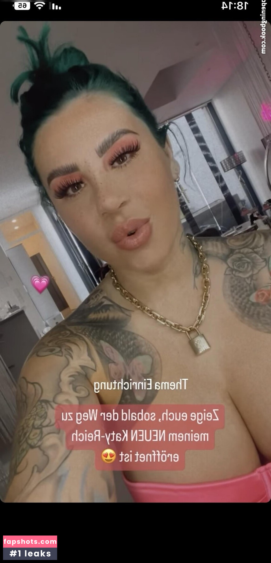 Kate Merlan gallery photo #20