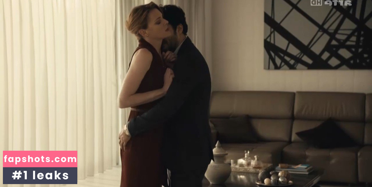 Kate Moran gallery photo #32