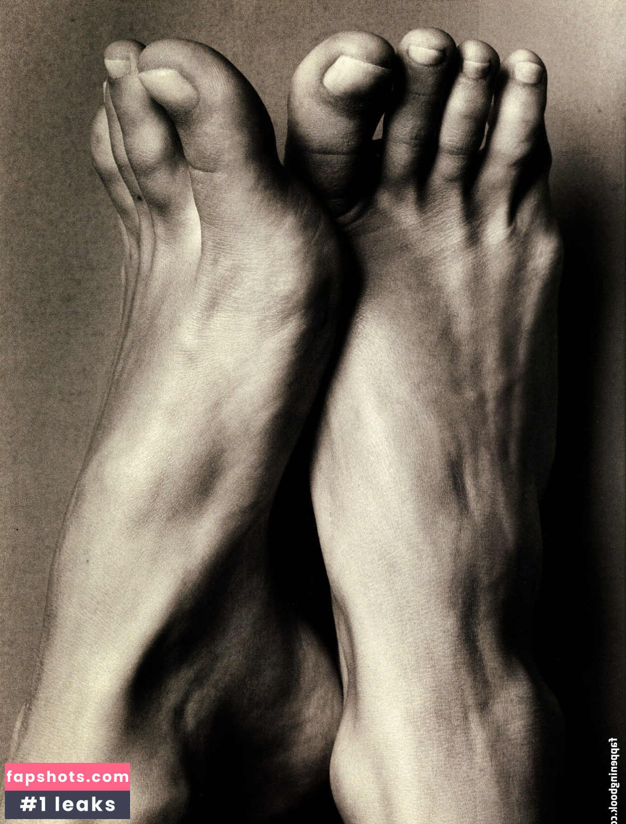 Kate Moss Nude Leaks OnlyFans Photos #2 - LeakJerk