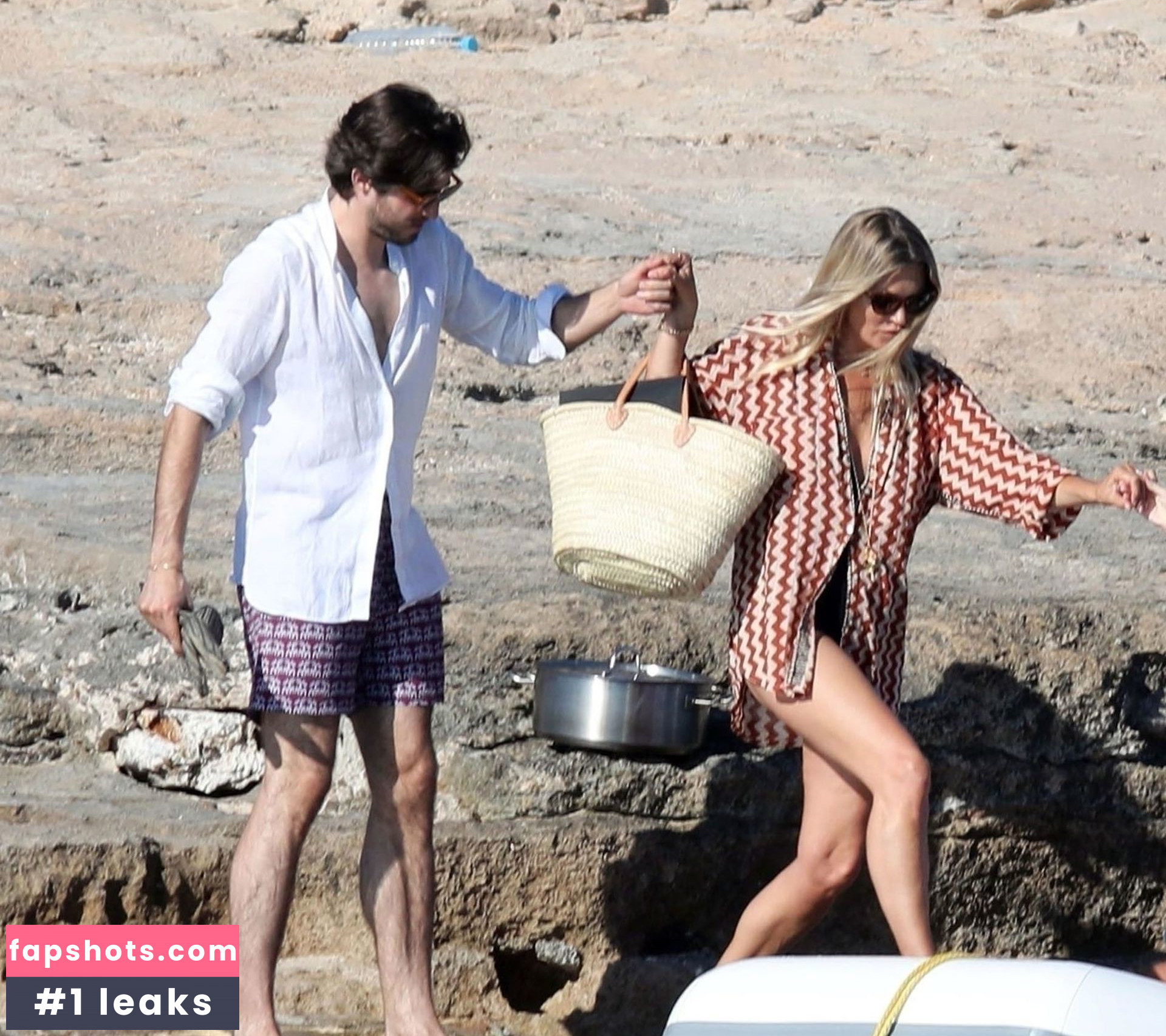 Kate Moss Nude Leaks OnlyFans Photos #132 - LeakJerk