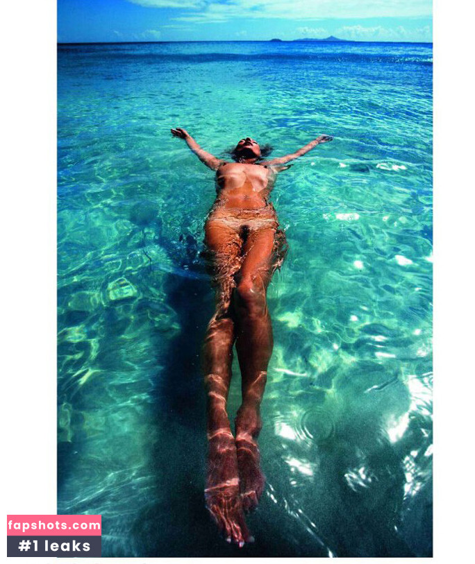 Kate Moss Nude Leaks OnlyFans Photos #15 - LeakJerk