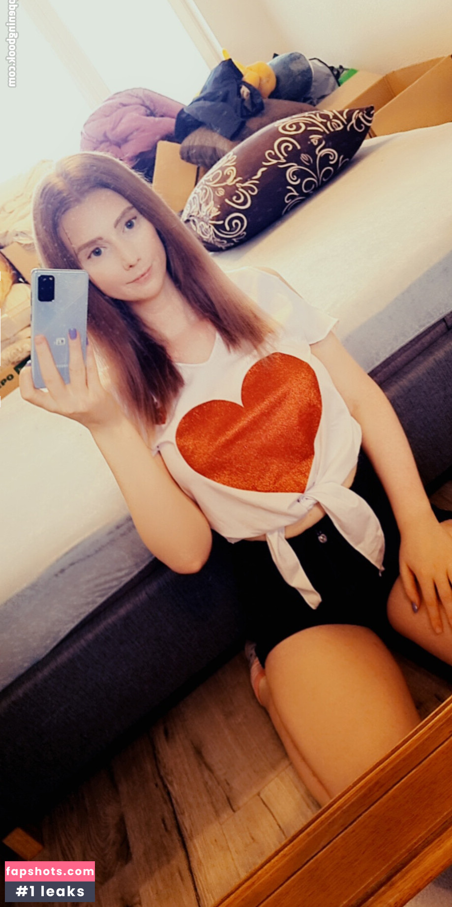 Kate Quinn gallery photo #131