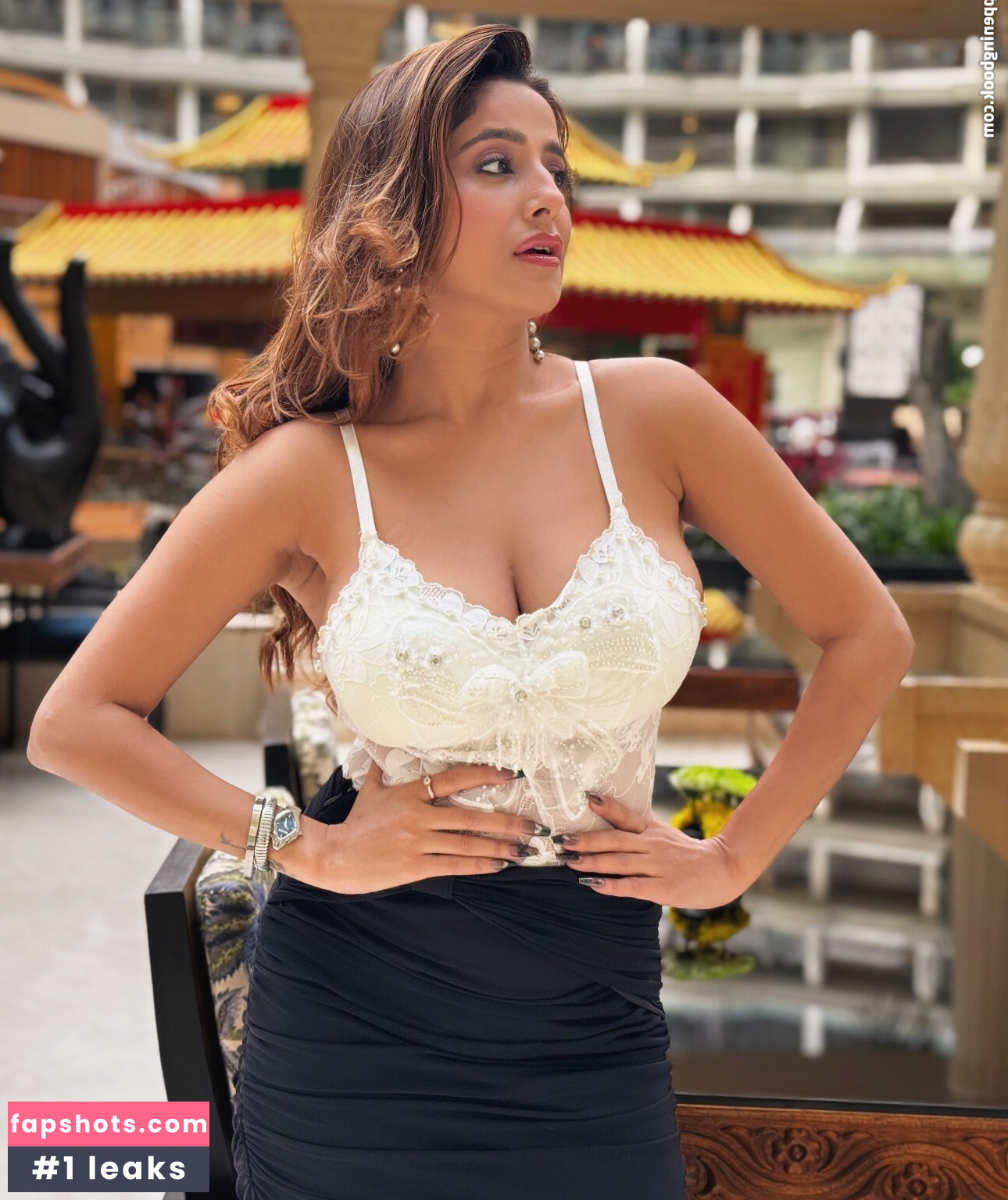 Kate Sharma gallery photo #21