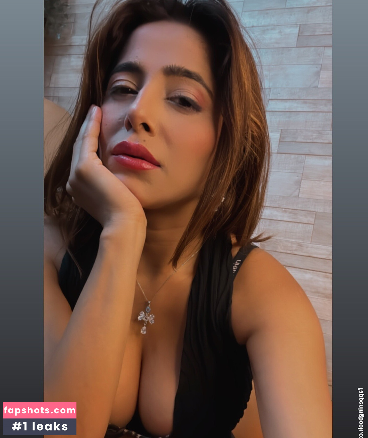 Kate Sharma gallery photo #42