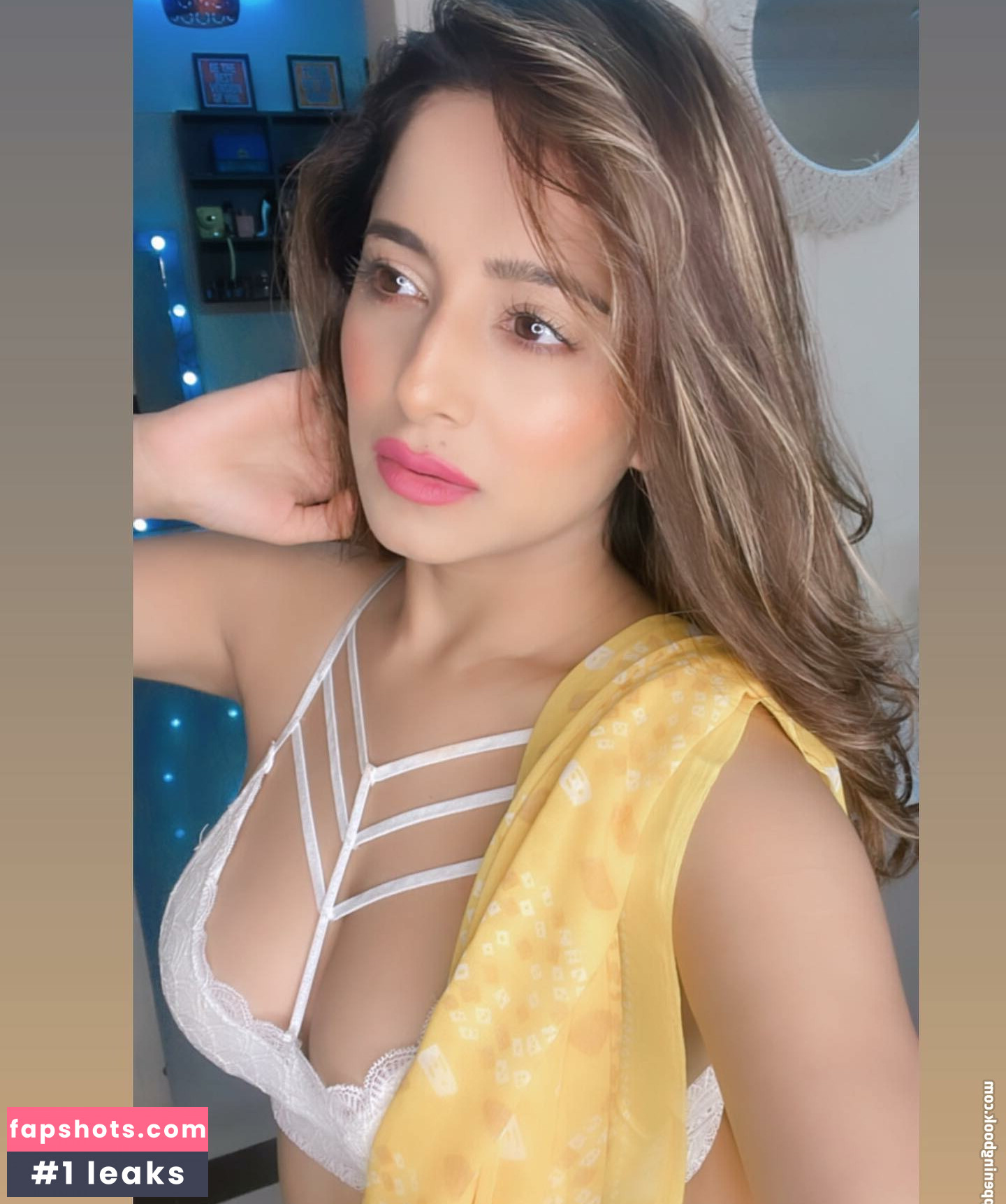 Kate Sharma gallery photo #74