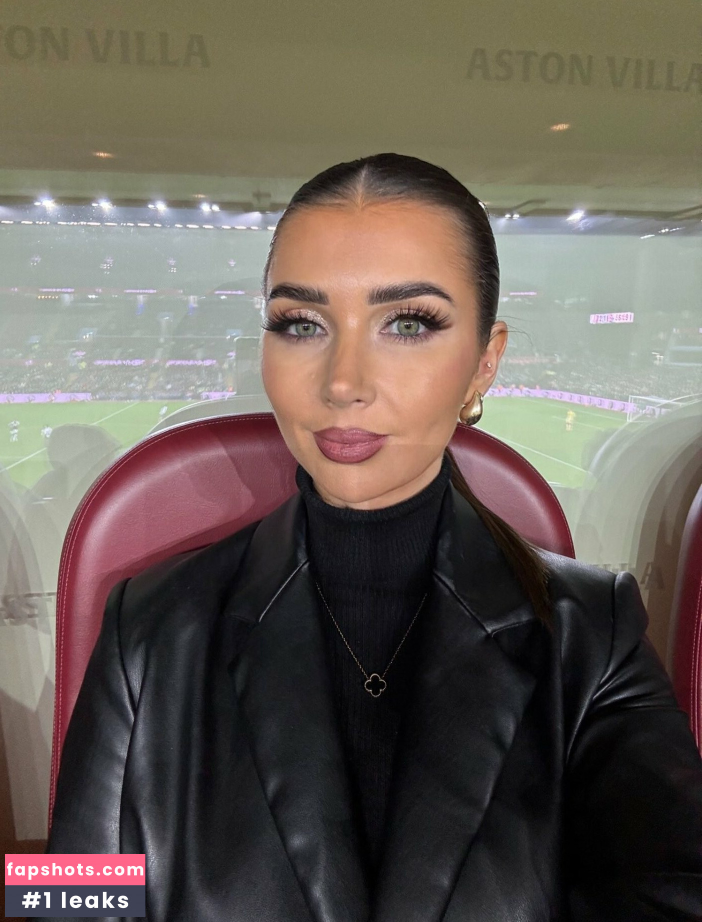 Kate Tracey gallery photo #2